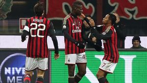 Olăroiu, aproape de o nouă lovitură pe piața transferurilor. Rădoi ar putea fi coleg la Al Ahli cu fostul "galactic" Robinho