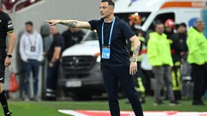 Mihai Rotaru e gata să vândă tot de la Universitatea Craiova. Mirel Rădoi a făcut anunțul despre plecările lui Mitriță şi Baiaram: „Clubul negociază. Chiar şi pentru antrenor!”