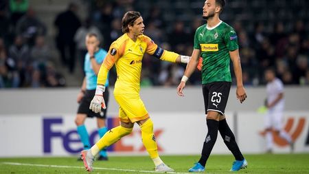 Borussia Monchengladbach, umilită pe teren propriu de o echipă din Austria.  Keșeru a reușit o triplă cu ȚSKA, iar Rotariu a fost titular pe Old Trafford. Toate rezultatele serii din Europa League