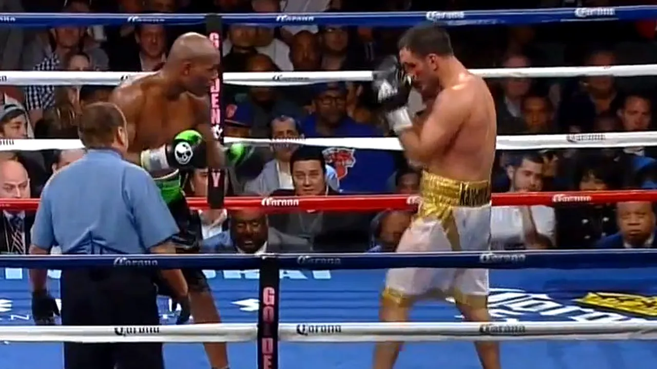 Bernard Hopkins rămâne cel mai în vârstă pugilist cu un titlu mondial ! VIDEO - Moment istoric: 