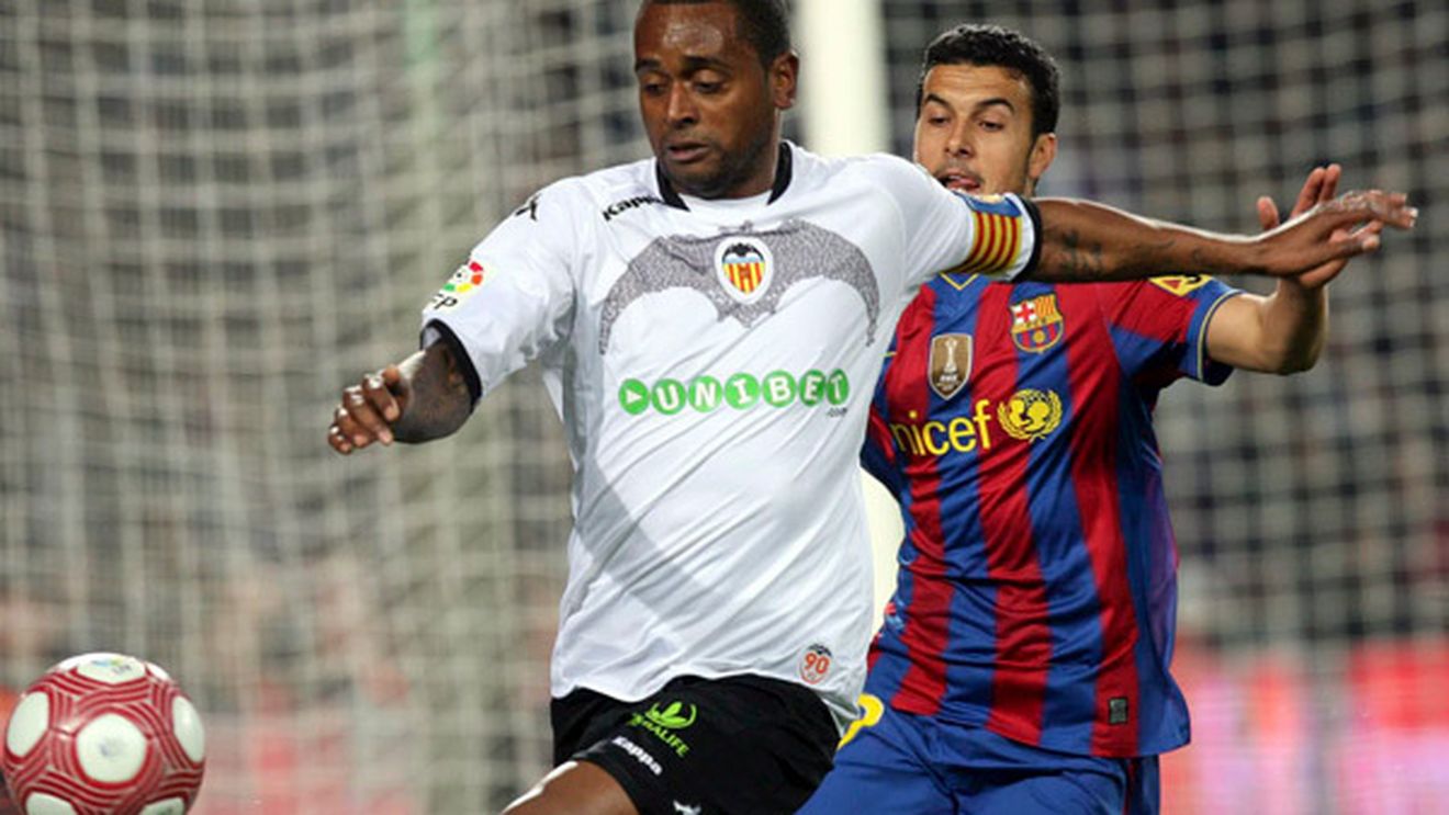 Un jucător al Valenciei a lovit două femei cu mașina