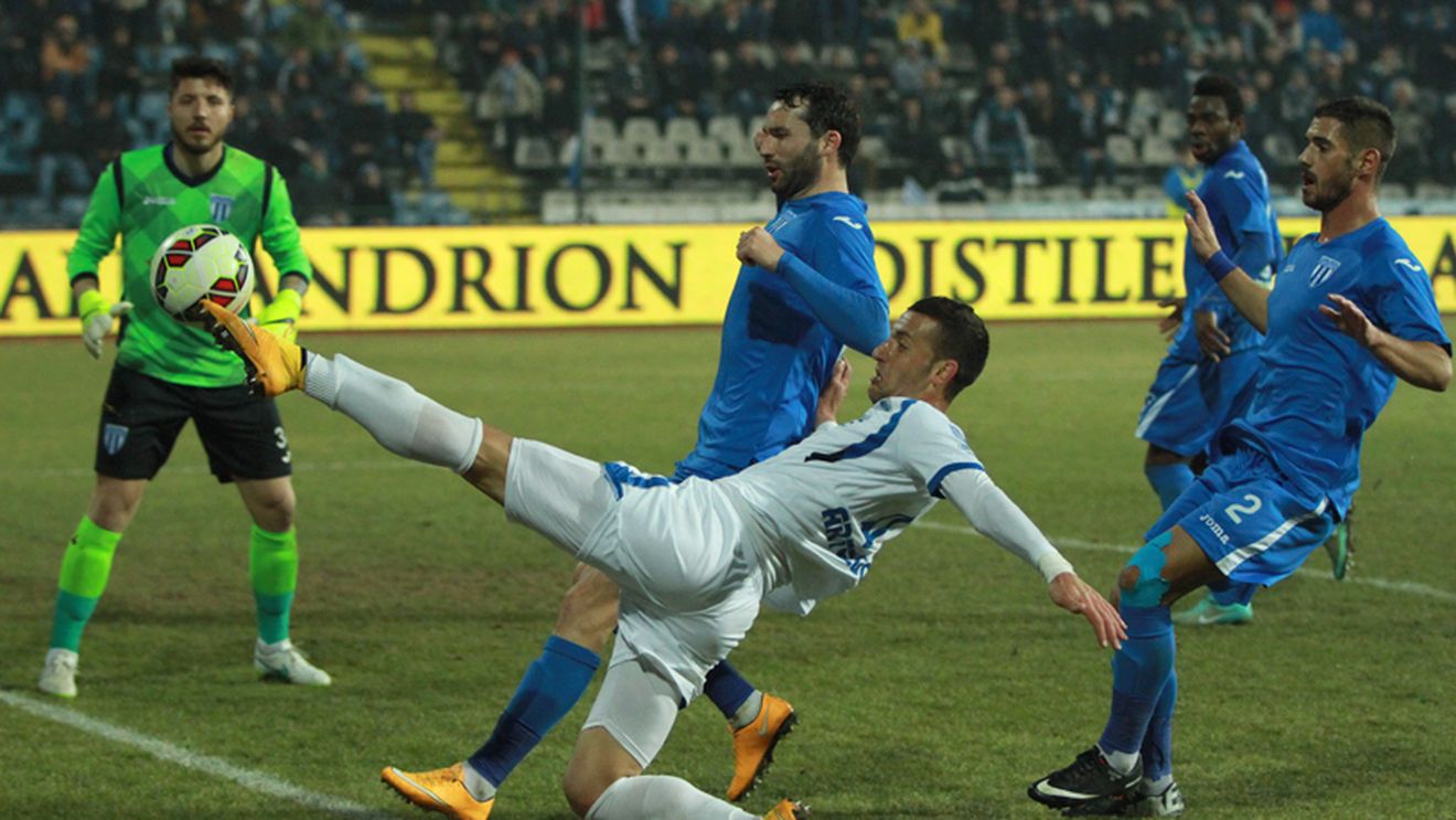 Iordănescu: "Trebuie să adunăm puncte, suntem cu sabia deasupra capului". Cum explică înfrângerea cu CS U Craiova