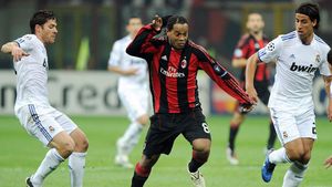 Liverpool vrea "dirijor"!** Ronaldinho este dorit de Roy Hodgson pe Anfield! Vezi condiția!