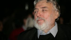 Rapidul i-a adus un ultim omagiu lui Adrian Păunescu