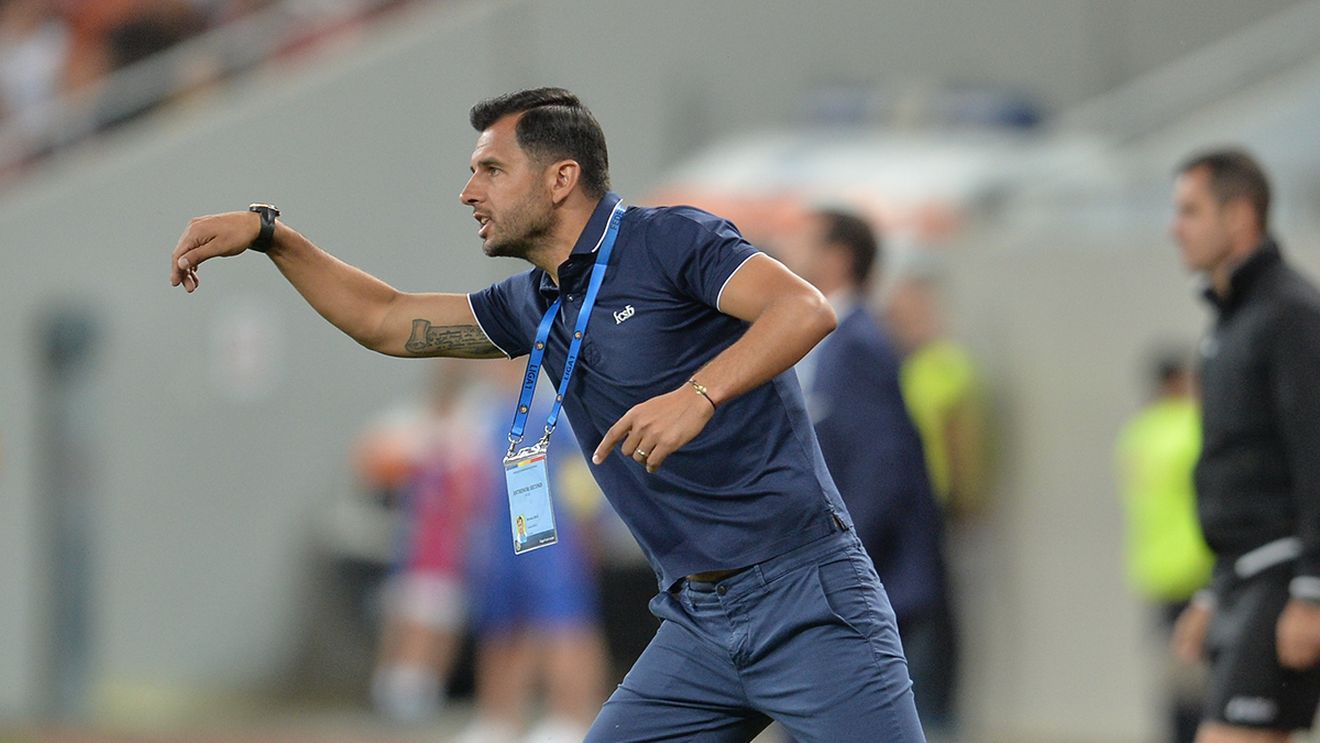 Becali și Dică, antrenori câte o repriză? FCSB a început la Plzen cu "11"-le preferat de finanțator, antrenorul și-a făcut de cap abia după pauză

