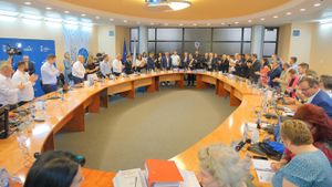 ”Fiara” aplaudată la scenă deschisă: Marius Lacătuș e Cetățean de Onoare al Brașovului. Primarul, despre noul proiectul fotbalistic din municipiu și răspunsul pentru premierul Ilie Bolojan pe tema stadioanelor