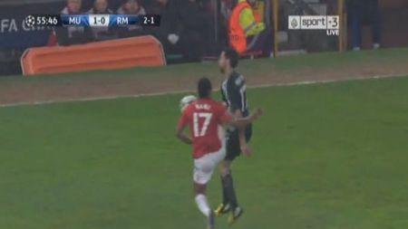 Cel mai controversat moment al serii a fost la United - Real. VIDEO:** Nani a fost eliminat pentru faza asta, Alex Ferguson nu s-a mai putut stăpâni