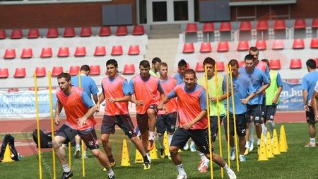 FOTO EXCLUSIV Piți e cu ochii pe jucătorii lui Poli:** "Dacă echipa va retrograda, ei NU vor rămâne acolo!"