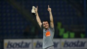 Florin Matache, eroul din „Minunea de la Liberec". „Straton merge unde e dorit, apreciat și plătit" + Mesajul pentru Răzvan Ducan de la FCSB | EXCLUSIV