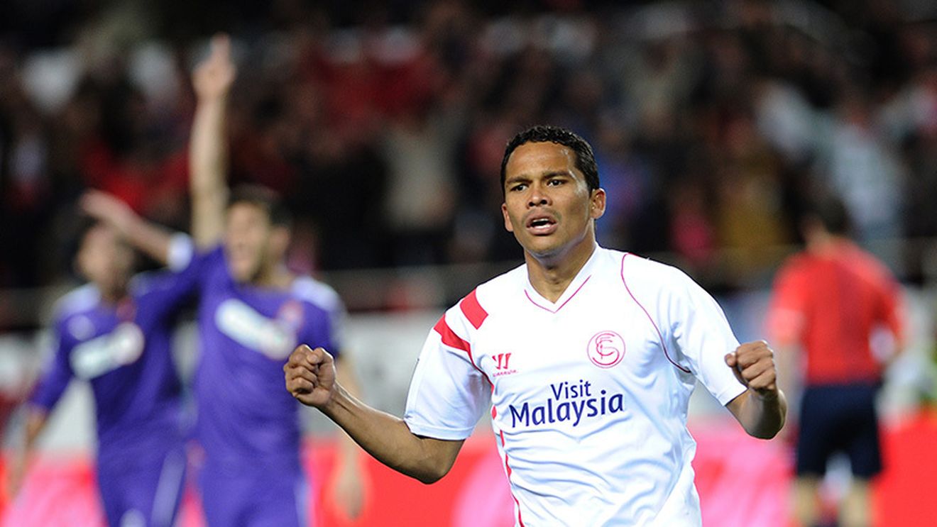 Atacantul columbian Carlos Bacca va juca la AC Milan: italienii vor plăti 30 de milioane de euro