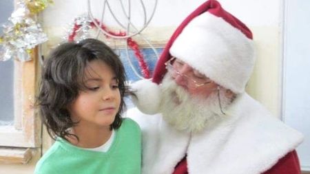 Mesaj emoționant de la David Popovici care a publicat o fotografie cu el, la 8 ani, alături de Moș Crăciun! „Întotdeauna mi s-a indeplinit dorinţa!"