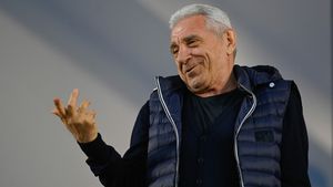 Giovanni Becali i-a exasperat pe italieni cu clauzele și bonusurile din contractul lui Dennis Man!