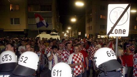 Ciocniri violente după Croația-Turcia