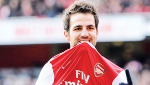 Dă bani să joace la Barcelona!** Fabregas renunță la un munte de bani pentru a-și împlini visul