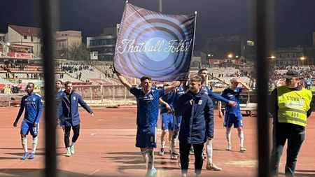 Doi fotbalişti legitimaţi la FCU Craiova, arestaţi pentru tâlhărie! Unul este fratele fostului căpitan al echipei lui Adrian Mititelu