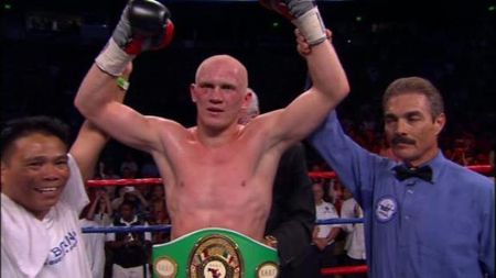 Lucian Bute și-a anunțat următorul adversar!** Va boxa pe 3 noiembrie contra unui pugilist care n-a pierdut niciun meci! Unde se va disputa partida! Vezi ce poate!