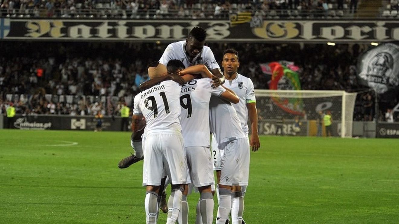 Ce mai e și asta!? Decizie ciudată a portughezilor de la Vitoria Guimaraes, înainte de meciul cu FCSB 