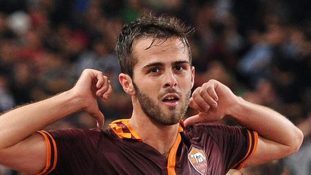 S-a îngroșat gluma pentru United: "Diavolii" sparg banca pentru a revigora echipa. Ținta: Pjanic, de la Roma