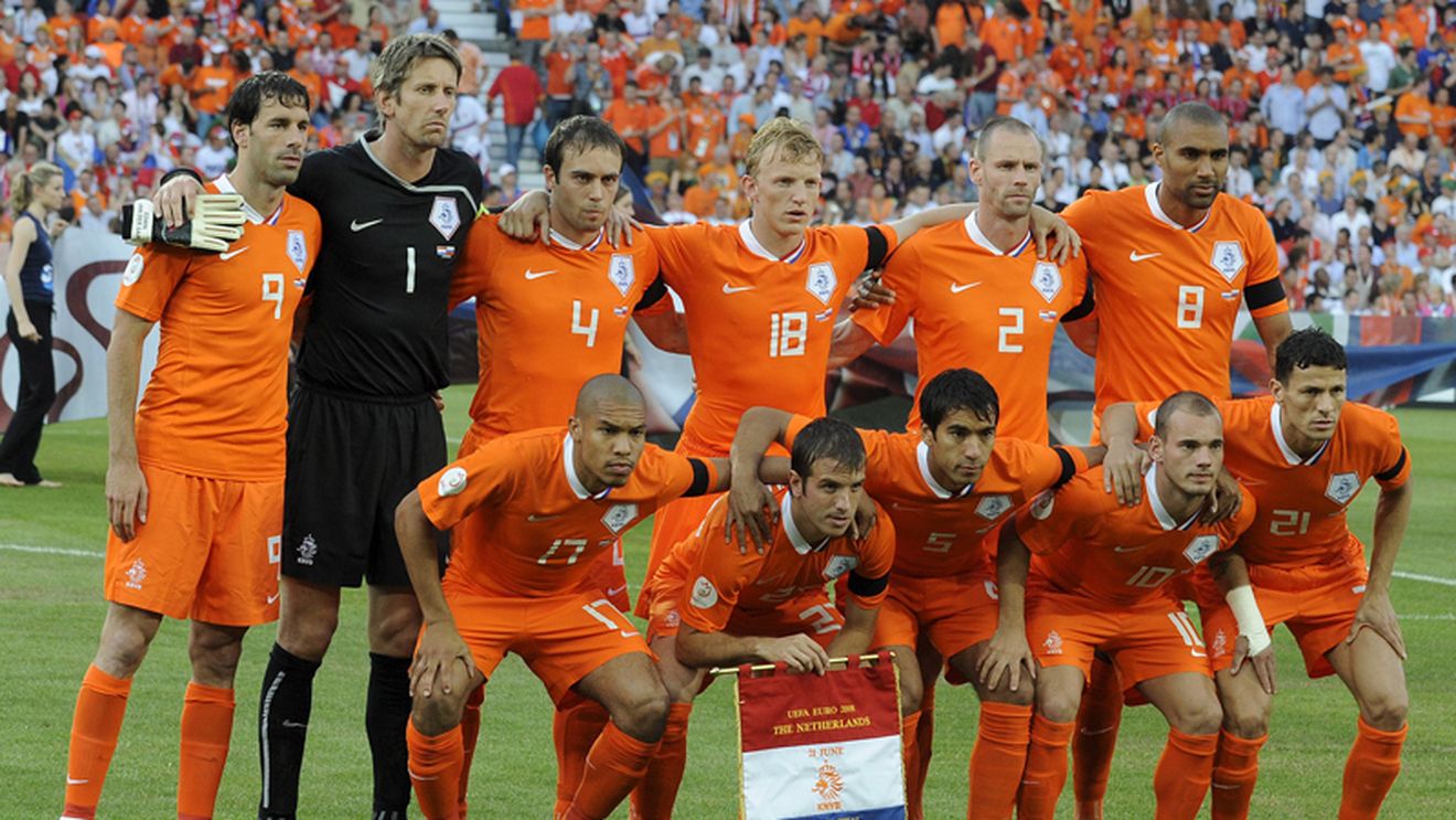 De Telegraaf: "Rusia a ambalat Portocalele"