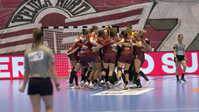Handbalistele Rapidului sunt extrem de optimiste și cred că se pot califica în semifinalele ligii campionilor: „Nu suntem speriate. Putem să le ținem piept celor de la Vipers!”