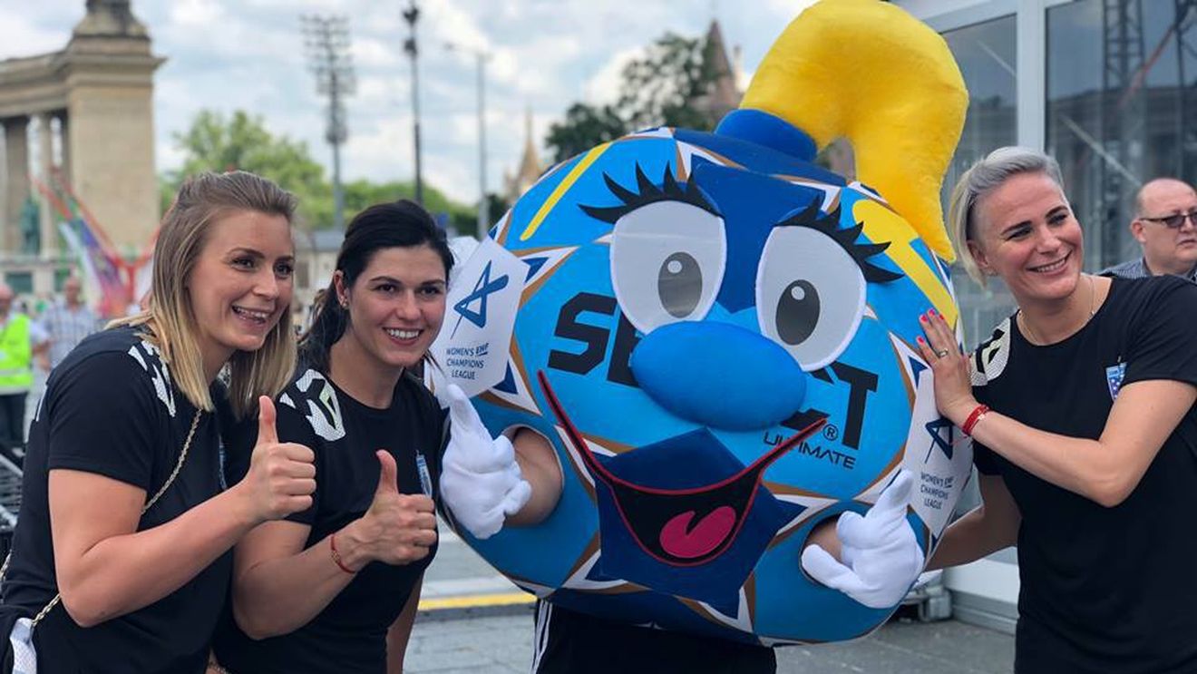 INTERVIU | "Adevărata față a echipei CSM București este atunci când joacă cu inima". Căpitanul echipei are un record impresionant  în privința jocurilor cu Gyor