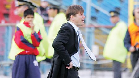 Uhrin: "Mai vrem doi atacanți"