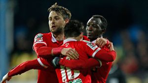 Atenție, "câini răi"! "Din primăvară, Dinamo se va bate de la egal la egal cu cele mai tari echipe". Dănciulescu, văzut ca o soluție pe termen lung de Anghelache