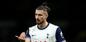 Fanii lui Tottenham s-au năpustit asupra lui Radu Drăgușin, după ce Liverpool a dat 6 goluri echipei lui Postecoglou: „Ce a mai scris agentul lui?”