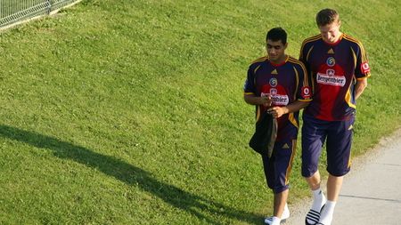 Un fost stelist își anunță viitoarea mutare și retragerea de la națională:** "O mai duc un an!" Veste excelentă pentru Reghe: "Steaua trece SIGUR de Ajax"