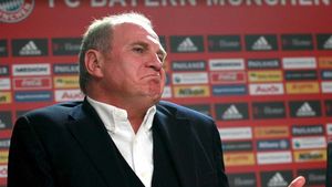 Hoeness: "Steaua nu are gazon de Champions League"