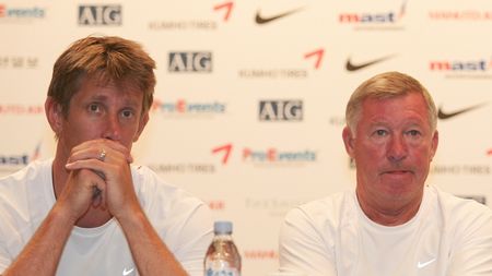 Van der Sar, învoit de Ferguson** după ce soția sa a suferit o hemoragie cerebrală