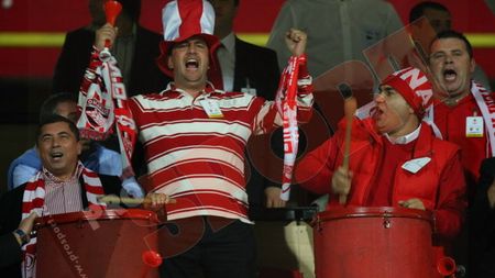 Turcu, one man show:** "Am luat o tobă mai mare de la Istanbul ca să le fac față turcilor"