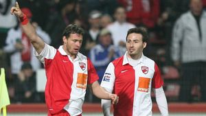 "Câinii" și-au primit banii!** După duș, la casierie!