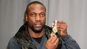 Film thriller în Africa: un fost mare fotbalist a fugit în Camerun, după ce tatăl său a fost condamnat la moarte!** "Cu siguranță am fi fost ASASINAȚI cu toții"