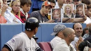 Starul baseball-ului american, "salutat" de fani