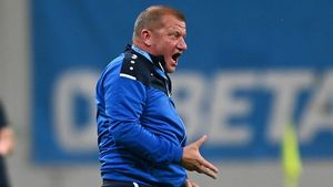 Dorinel Munteanu face prăpăd și îl desființează pe Edi Iordănescu: „E un copil! E vai de capul nostru”. Ce l-a deranjat teribil pe antrenorul Oțelului Galați