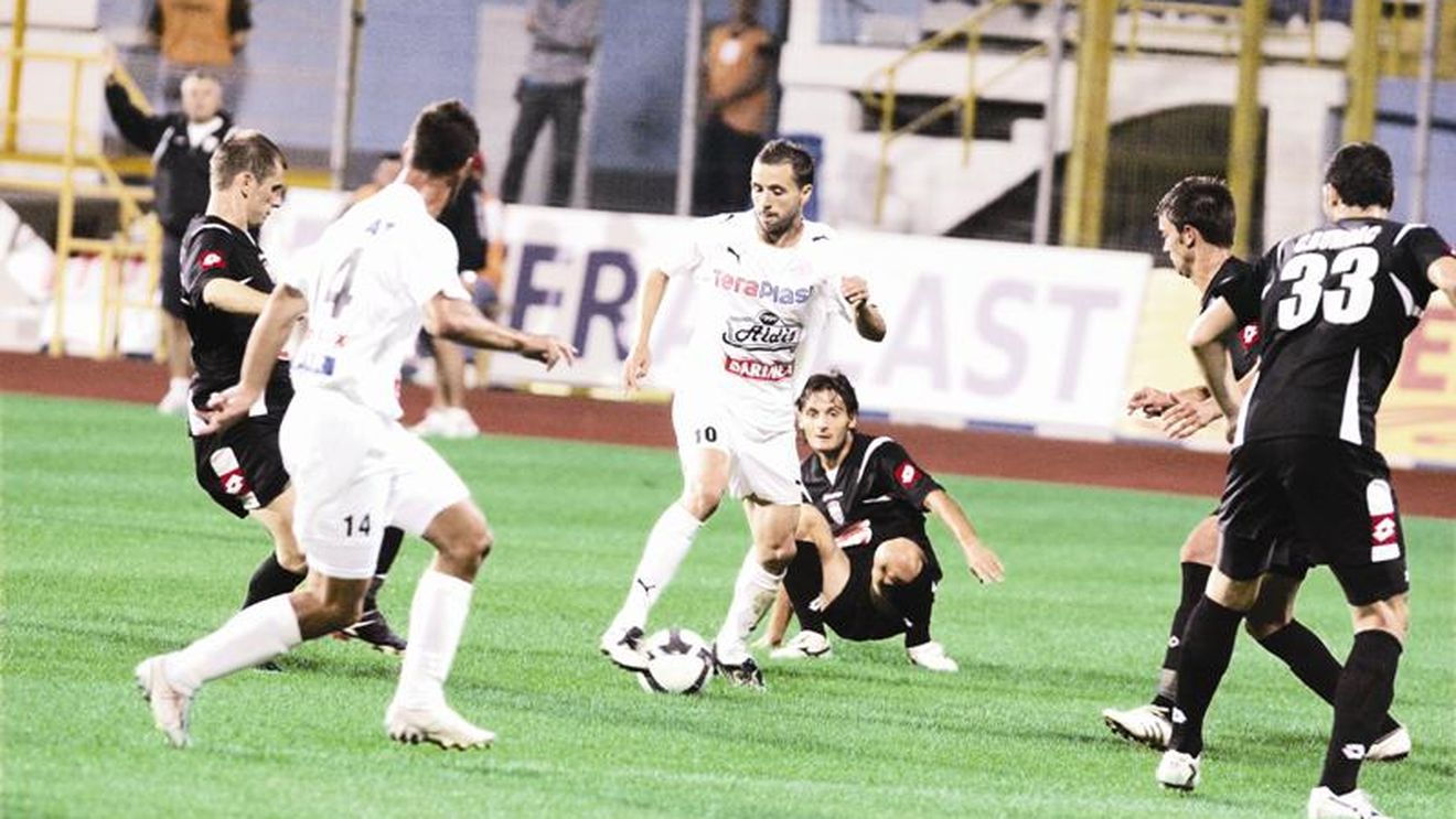 Sânmărtean, dat afară** pentru că l-a înjurat pe Halagian!