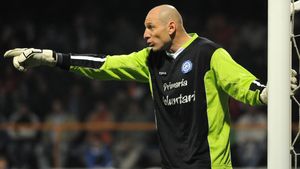 Bogdan Stelea, la borna 57 a vieții! 5 momente importante pentru fostul portar care are în carieră 91 de meciuri la echipa națională. SPECIAL