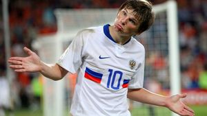 "Ghiulea" pentru "tunari"! Arsenal l-a luat pe Arshavin!