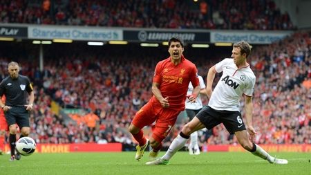 Suarez, studiu de caz la FIFA!** Forul mondial vrea să schimbe regulile fotbalului pentru eradicarea "cancerului"