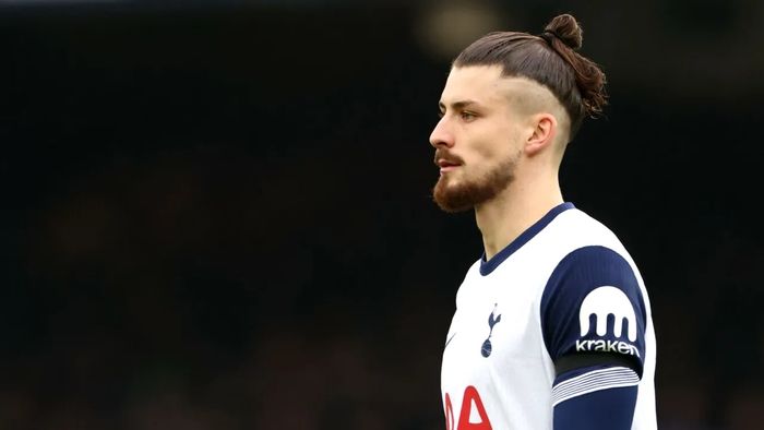 Britanicii anunță ce s-a întâmplat cu Radu Drăguşin şi Cristian Romero la antrenamentul lui Tottenham