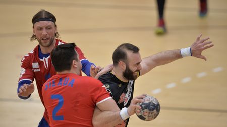 "Pentru ce am fost la Constanța?". Cluburile de top din handbalul masculin se simt "păcălite" de FRH și se unesc să atace ultima decizie cu privire la criteriile valorice pentru sportivii străini