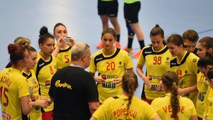 "New Dinamo" în handbalul feminin, cu o jucătoare adusă de la Kuban Krasnodar și câteva fete de la lotul național de tineret. Noul proiect cuprinde și un centru cu 800 de copii și juniori