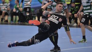 Naționala masculină a României pierde un nou jucător. Una dintre revelațiile echipei Dinamo a ales să reprezinte Ungaria!