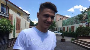 EXCLUSIV | Cum se depășește un calvar de aproape jumătate de an, cu o intervenție complicată. "Mai are contract doi ani cu AS Roma. Și-a revenit foarte bine după operație". Mesajul lui Ganea pentru Ganea Jr.,în ziua în care fiul său împlinește 19 ani 