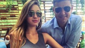 I s-a făcut dosar penal pentru un meci în 2012, acum e în atenția presei prin intermediul prietenei sale. FOTO | Cum s-a îmbrăcat iubita lui Cristi Boureanu în prima zi de școală