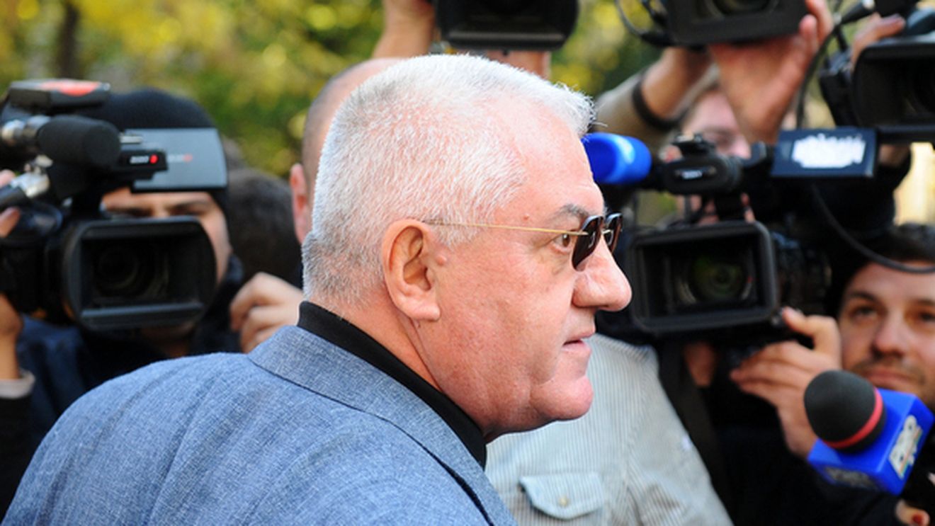 Mitică, atenționat de organizatorii meciului Dinamo - BarÃ§a: "Să înceteze cu glumele, pentru că poate aduce prejudicii grave!"