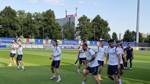 Ultimele imagini cu naționala României înaintea meciului decisiv cu Slovacia pentru optimi la EURO! Tricolorii au avut antrenamentul oficial la Frankfurt, dar nu pe stadionul unde joacă mâine!