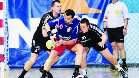 "Suntem niște pioni într-un joc urât!"