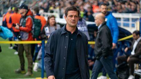 Omul care e la cuțite cu Chivu a reacționat în stilul său: „Să nu-l mai văd acolo! Ajunge una!”